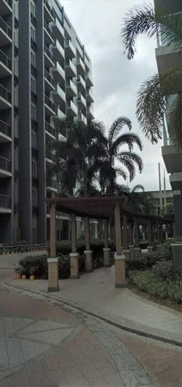 One Palm Tree Villas Naia Terminal 3 مانيلا المظهر الخارجي الصورة